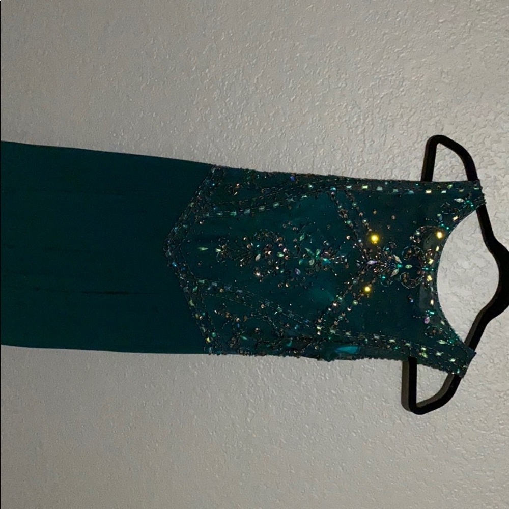 Dress - Picture 4 of 6
